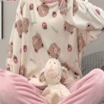 بيجامة شتوية حريمي من قماش ناعم - كود 373