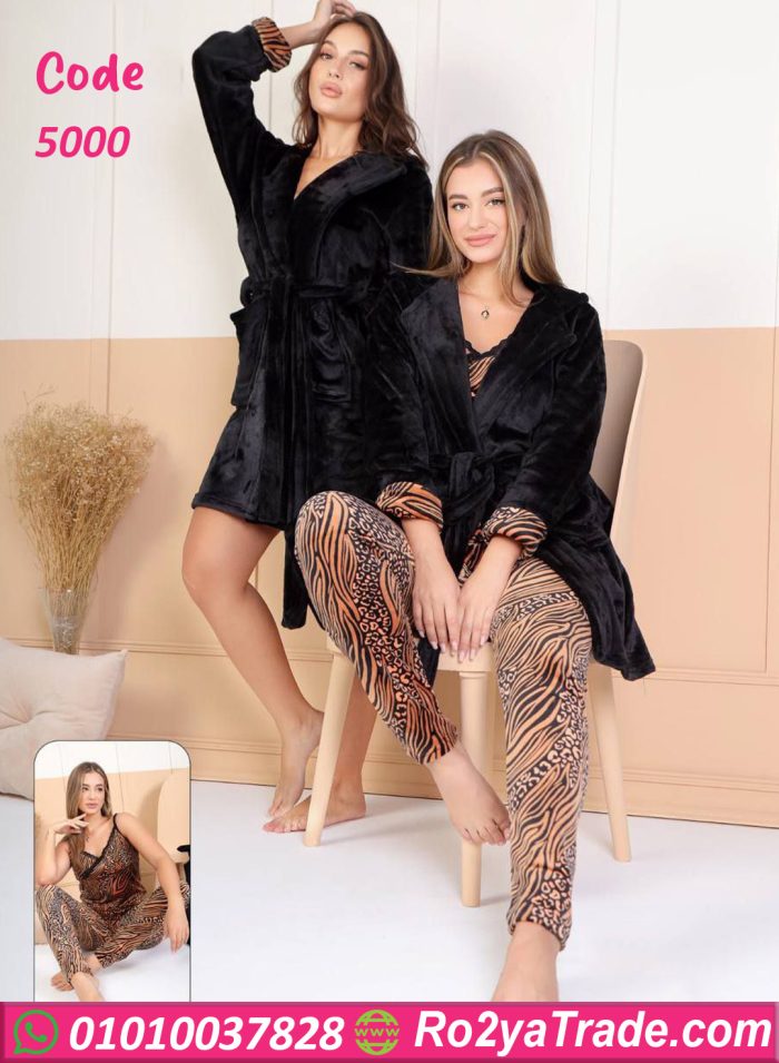 بيجامة شتوي حريمي مع الفوت وير - كود 5000