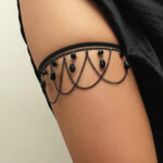 سلسلة فخذ بتصميم كريستال - كود 4064