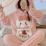 بيجامة شتوي فرو ناعم