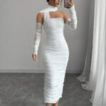 فستان أبيض شيفون طويل