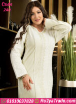 عباية بيتي شتوي قطيفة ناعمة بخياطة فخمة وتطريز ذهبي أنيق، بتديكي دفء وأناقة في كل لحظة ✨