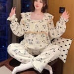 بيجامة شتوي بنقشة باندا