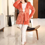 بيجامة قطيفة بالروب هودي شتوي