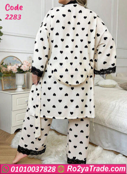 طقم شتوي دانتيل قلوب