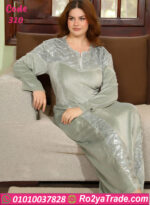 عباية شتوي مخمل تطريز ناعم