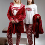 بيجامة قطيفة شتوي بالروب