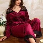 بيجامة قطيفة دانتيل شتوي