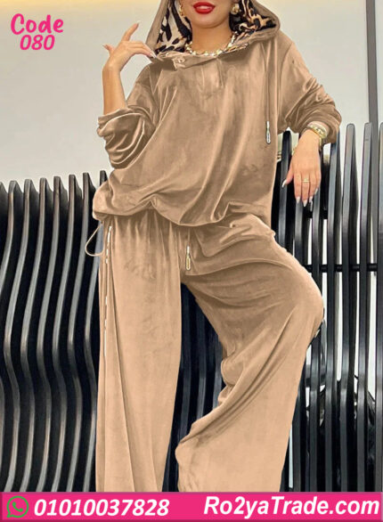 ترنج قطيفة حريمي بقبعة