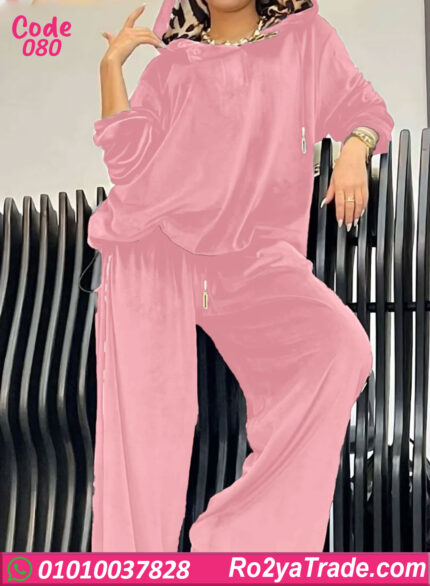 ترنج قطيفة حريمي بقبعة