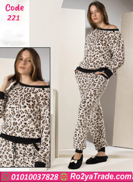 بيجامة قطيفة ليوبارد شتوي