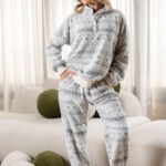 بدلة شتوي قطيفة حريمي