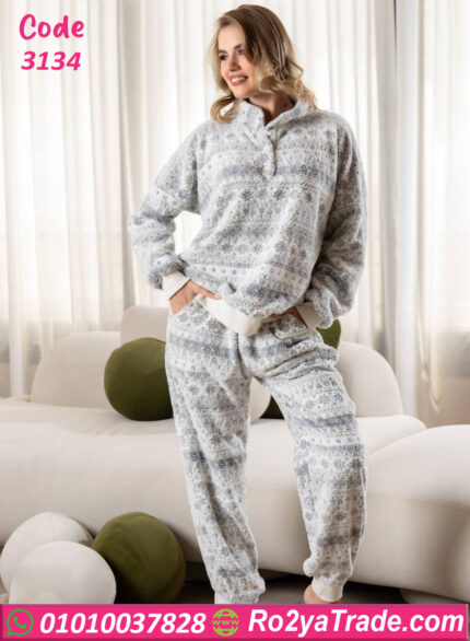 بدلة شتوي قطيفة حريمي