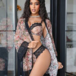 طقم داخلي بالروب حريمي