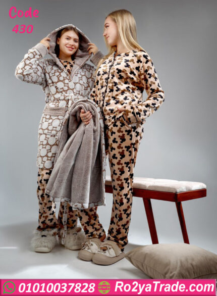 بيجامة شتوي حريمي بالروب