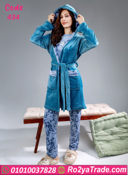 بيجامة شتوي حريمي بالروب