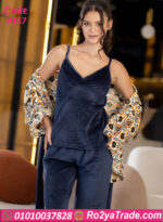 بيجامة قطيفة شيك