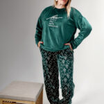 بيجامة قطيفة بيج سايز