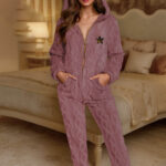 بيجامة حريمي قطيفة شتوي
