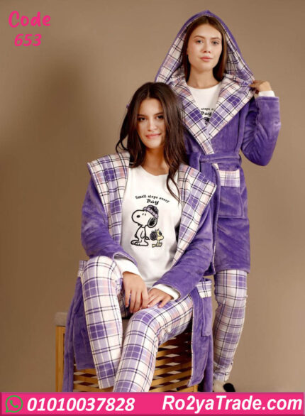 بيجامة شتوي حريمي قطيفة بالروب