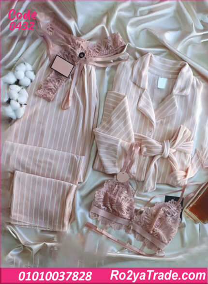 بيجامة شتوي حريمي مخططة