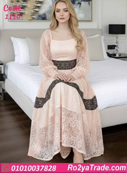 فستان دانتيل طويل