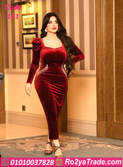 فستان قطيفة سواريه شتوي طويل